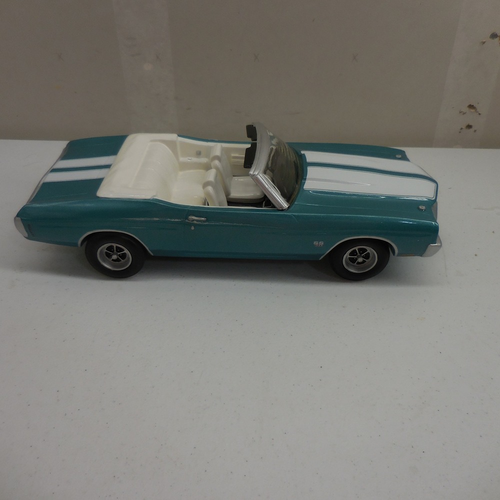 2009 IAJBBSC‎ 1970 Chevrolet Chevelle SS Decanter Misty Turquoise 54/150 Rare